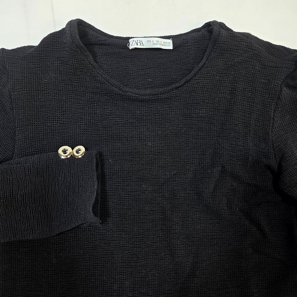 Zara Waffle Knit Top Women S Black Gold Button Cuff Long Sleeve Textured Shirt